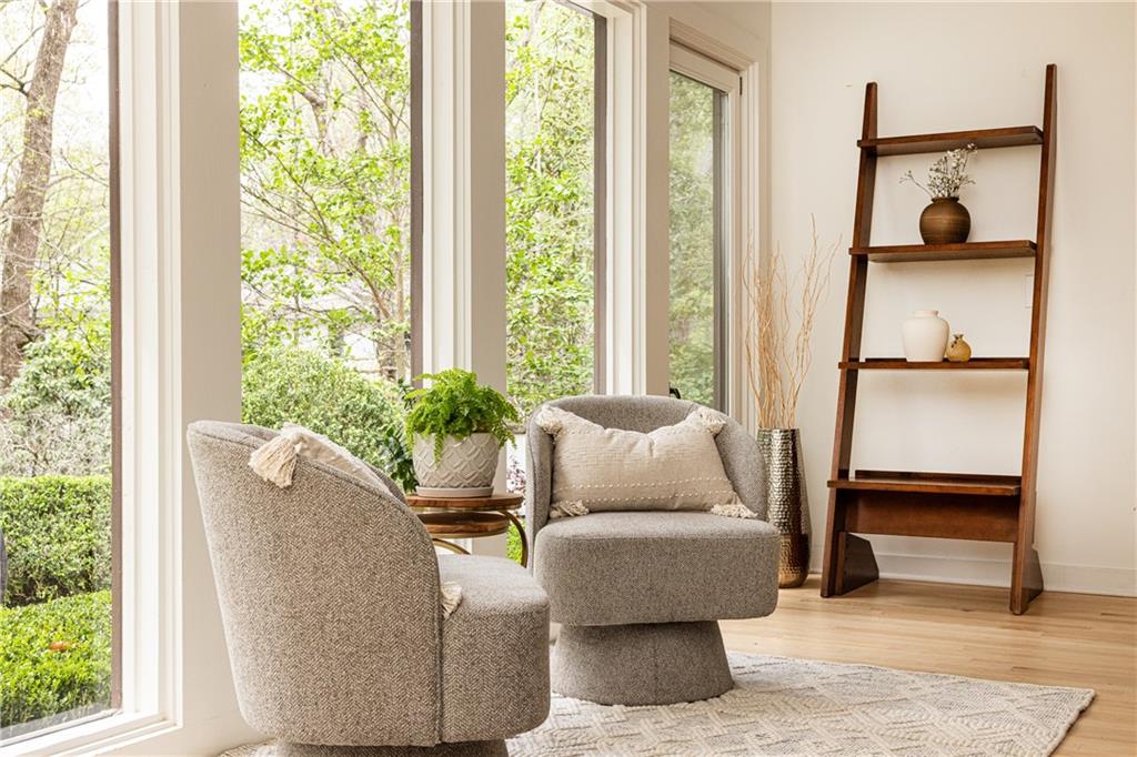 1165 Regency Road Northwest Atlanta, GA 30327 - Photo 10 of 39