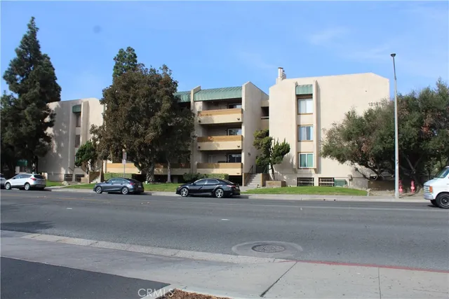 $524,999 | 12141 Centralia Street, Unit 119, Lakewood, CA 90715
