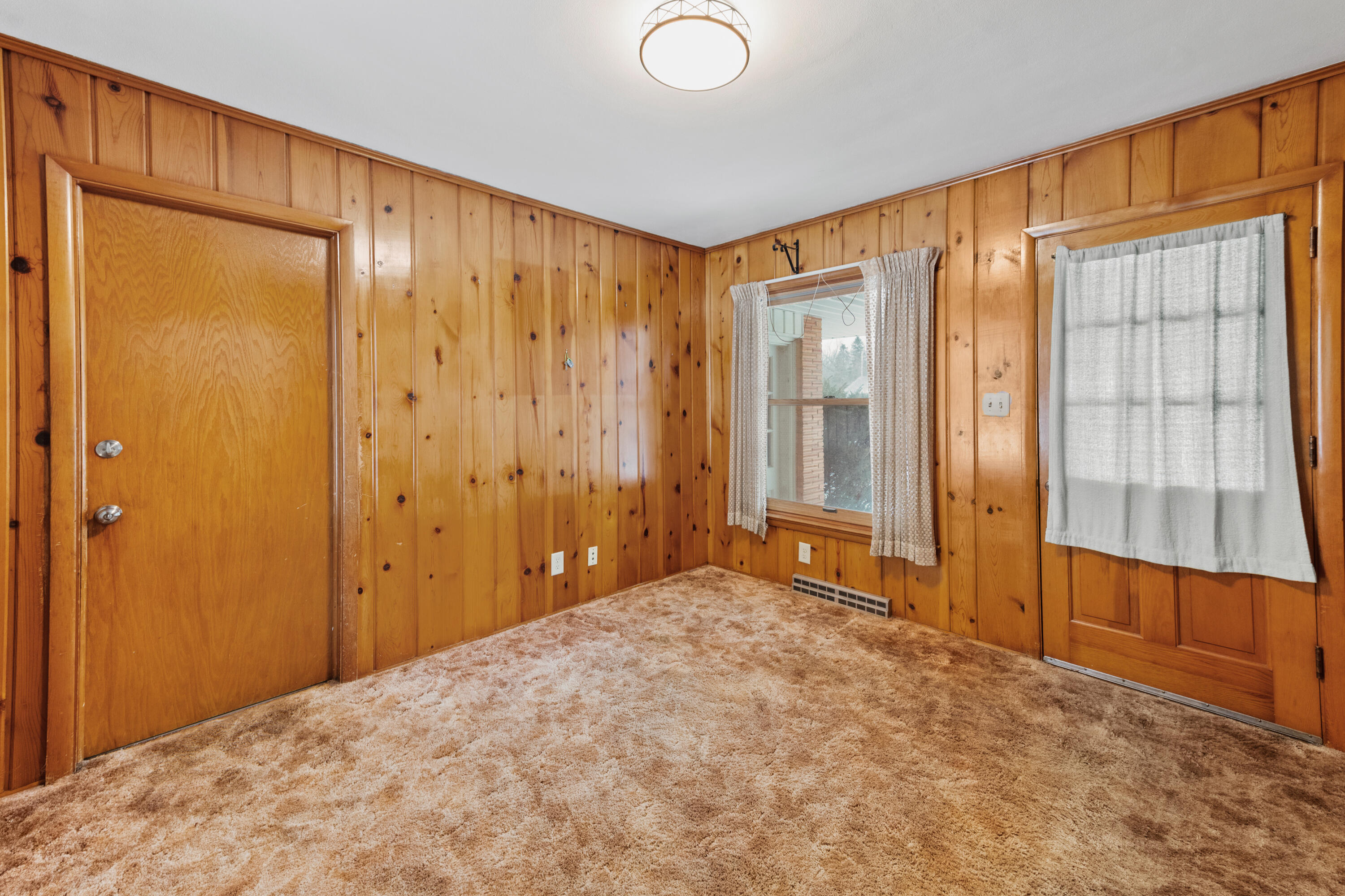 1922 West Mill Road Glendale, WI 53209 - Photo 15 of 39 Flex Space