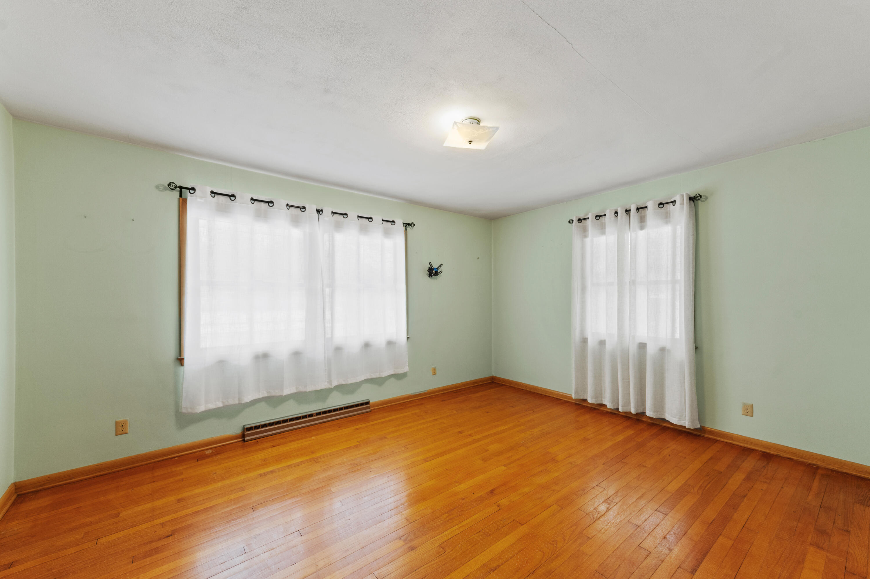 1922 West Mill Road Glendale, WI 53209 - Photo 18 of 39 Primary Bedroom