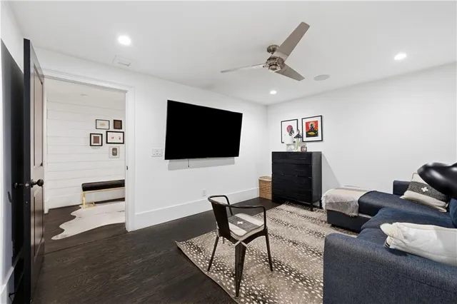 $1,100,000 | 2061 Telfair Circle Northeast, Atlanta, GA 30324