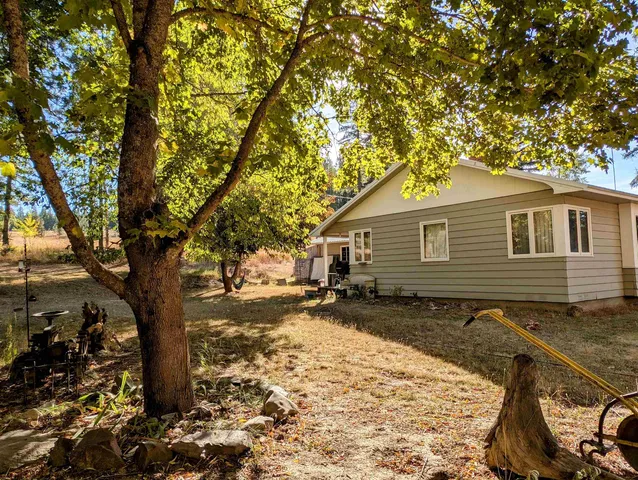 $460,000 | 4439 Whittier Road, Clayton, WA 99110