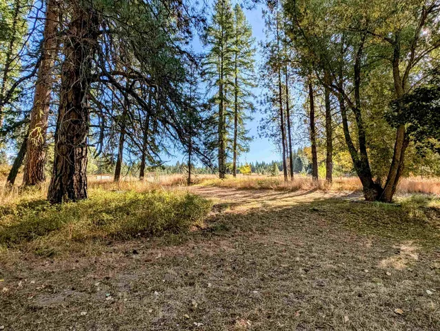 $460,000 | 4439 Whittier Road, Clayton, WA 99110