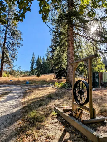 $460,000 | 4439 Whittier Road, Clayton, WA 99110