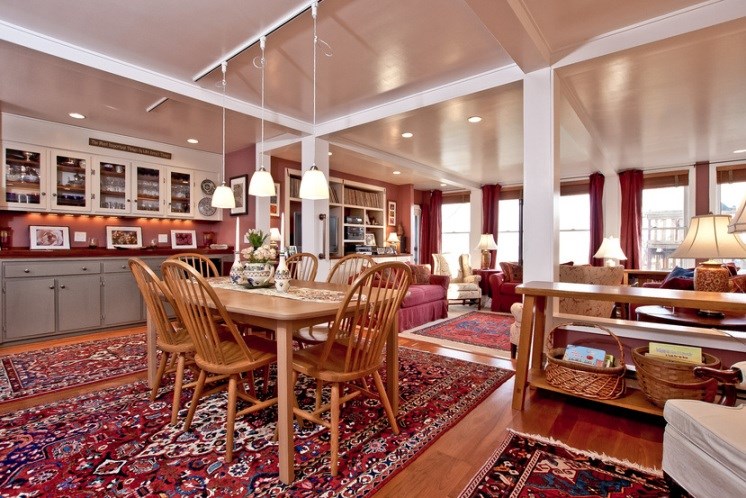 302 East Shore Road Jamestown, RI 02835 - Photo 12 of 16