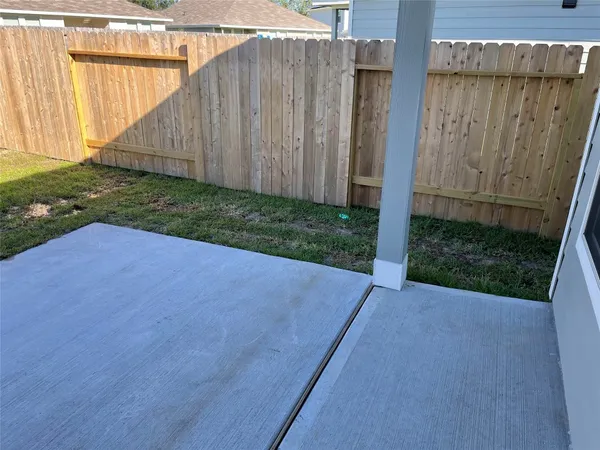 $2,195 | 24807 Oakheath Arbor Lane, Huffman, TX 77336