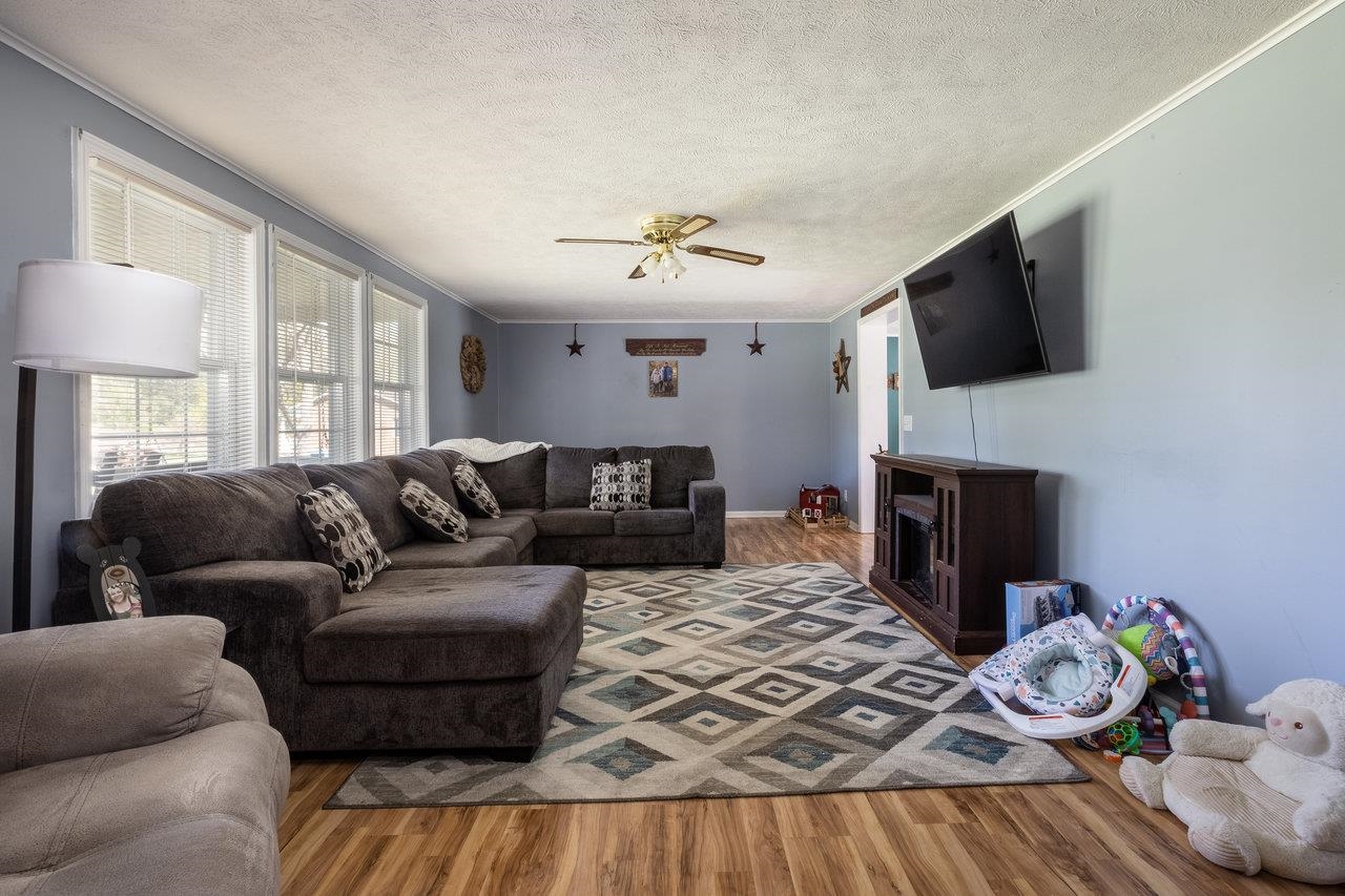 12713 Port Republic Road Grottoes, VA 24441 - Photo 4 of 45 Gallery Image 4