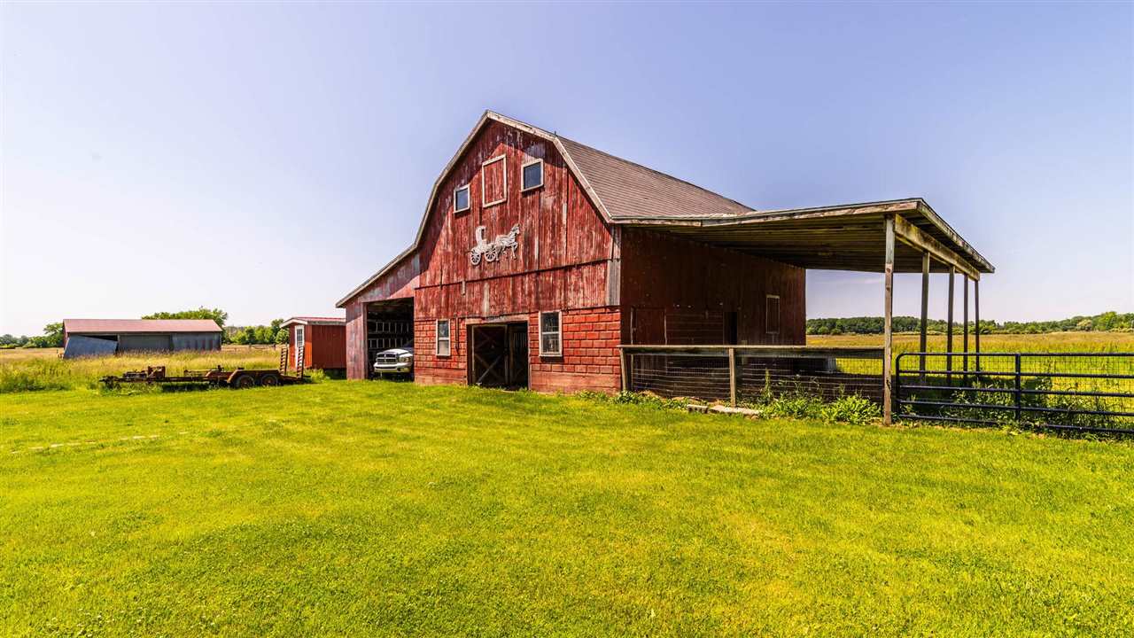 5657 Greenwood Road Avoca, MI 48006 - Photo 20 of 67 50084391-19.JPG