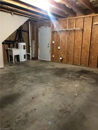 $975 | 337 Martin Luther King Jr Drive, Unit C, Greensboro, NC 27406