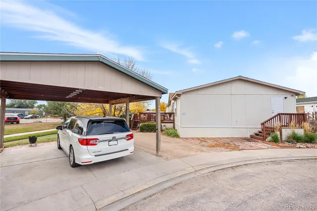 a house view with a outdoor space