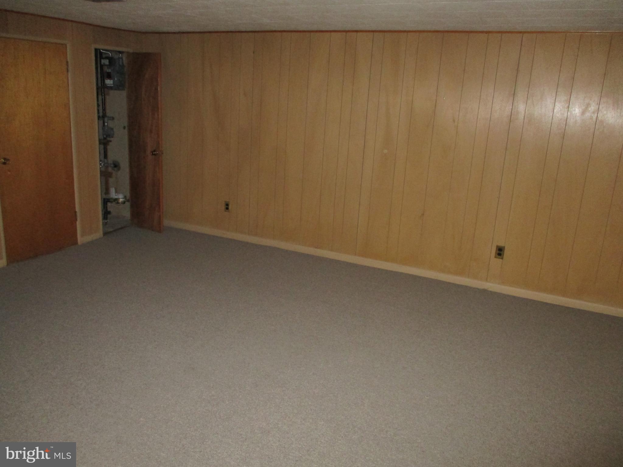 9724 Lochwood Road Philadelphia, PA 19115 - Photo 22 of 24 Finished Basement