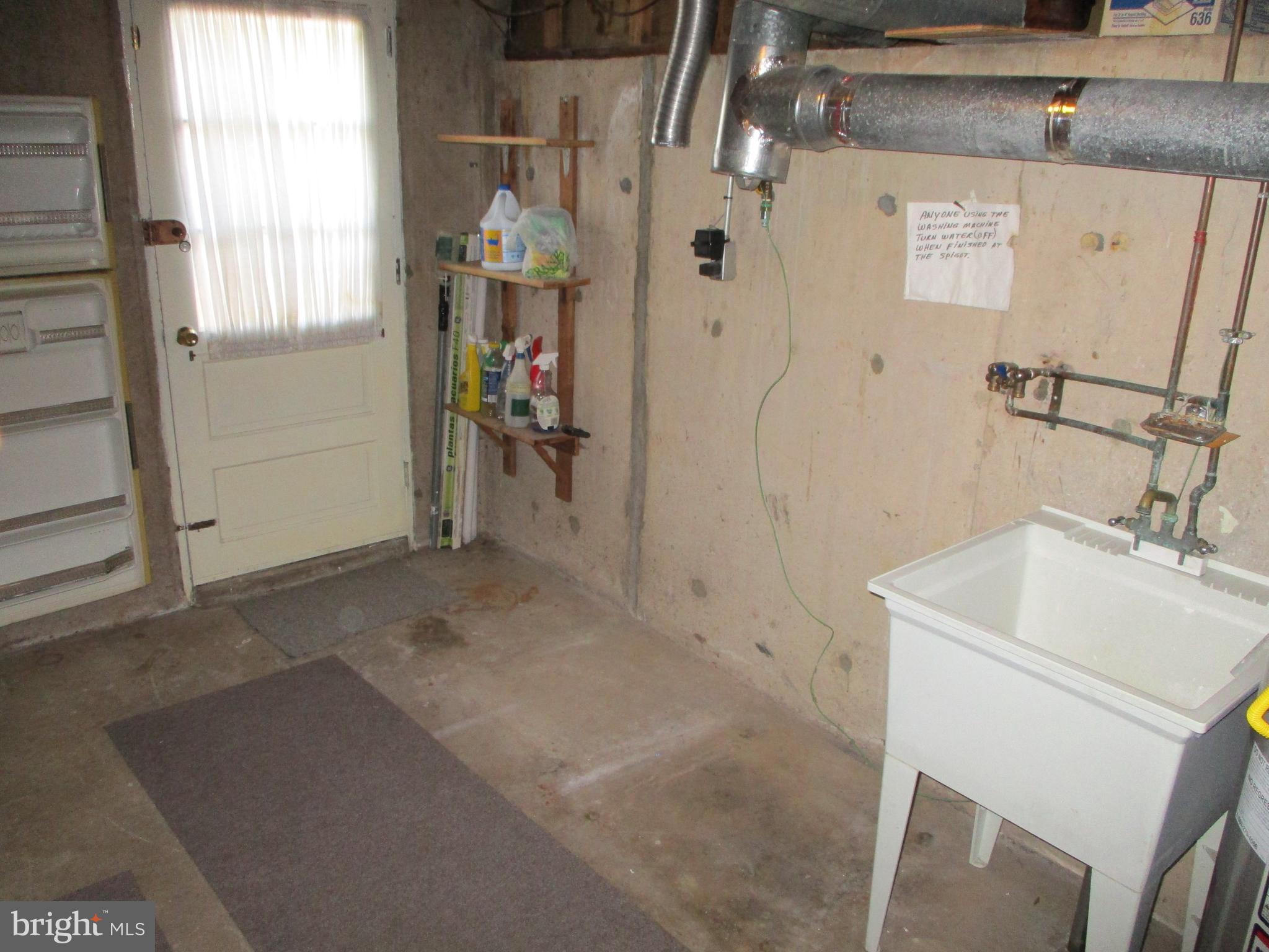 9724 Lochwood Road Philadelphia, PA 19115 - Photo 24 of 24 Laundry Room