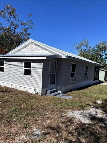 $255,000 | 702 West Hillsboro Street, Plant City, FL 33563