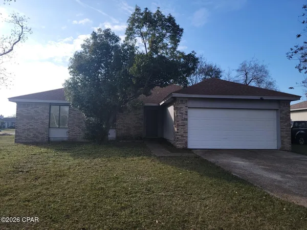 $1,900 | 3727 Greentree Place, Panama City, FL 32405