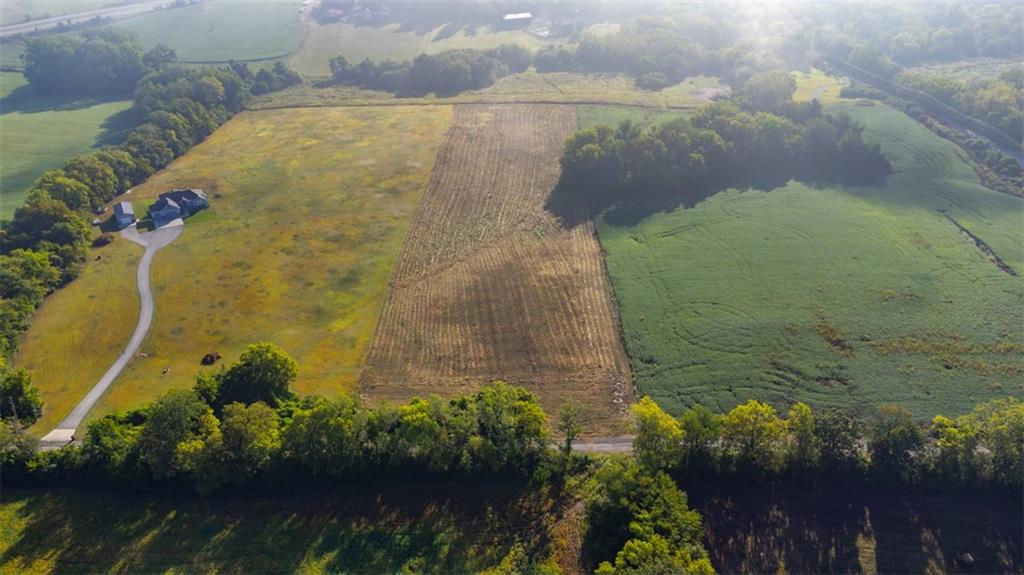 1105 North Powell Road Independence, MO 64056 - Photo 3 of 14