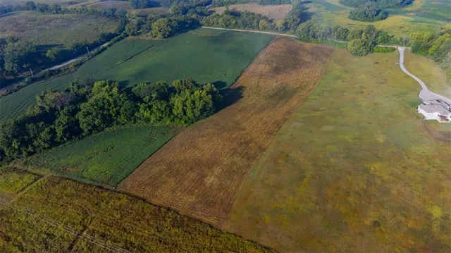 $135,000 | 1105 North Powell Road, Independence, MO 64056