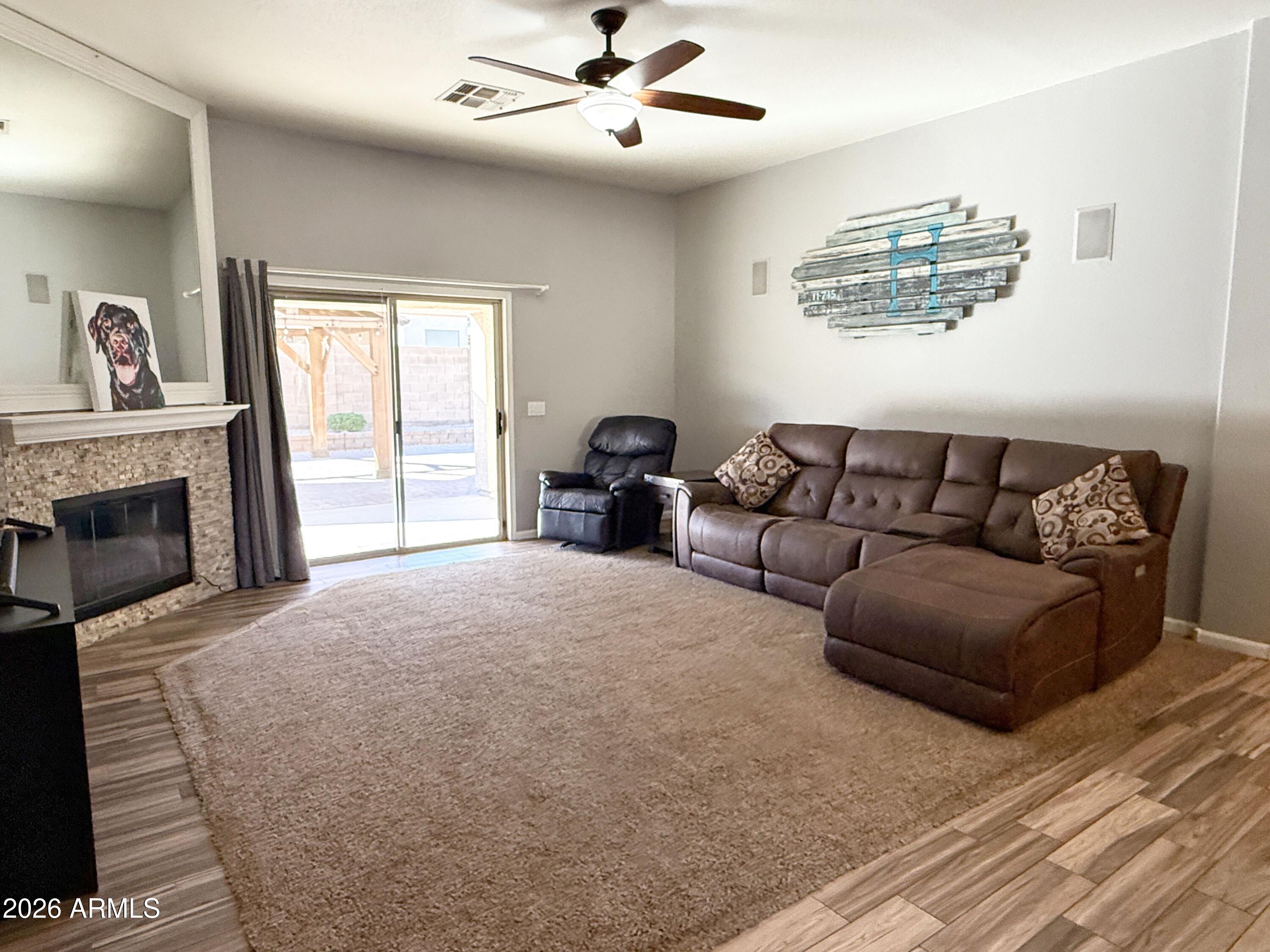 235 East Smoke Tree Road Gilbert, AZ 85296 - Photo 3 of 27 IMG_3682