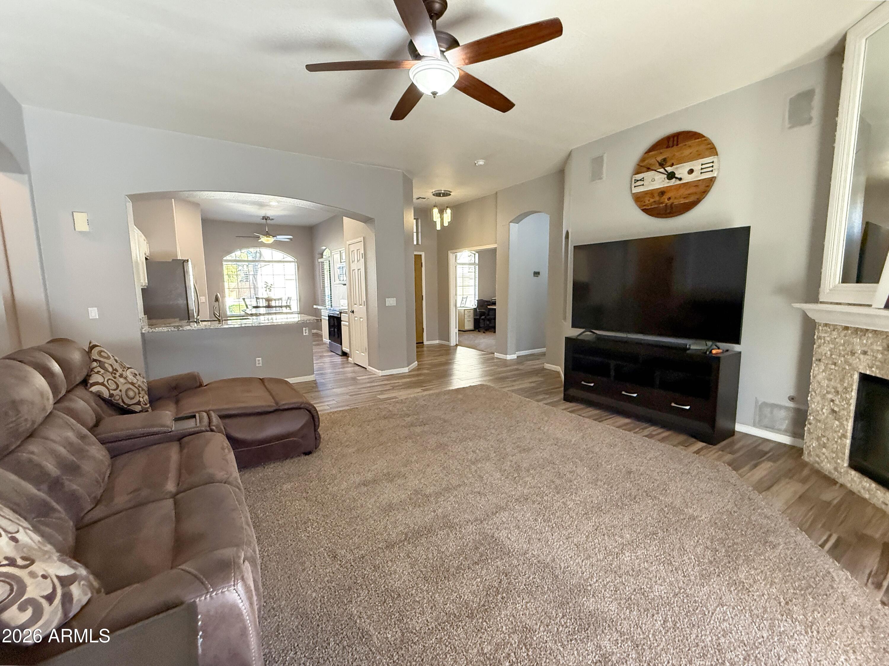 235 East Smoke Tree Road Gilbert, AZ 85296 - Photo 6 of 27 IMG_3694