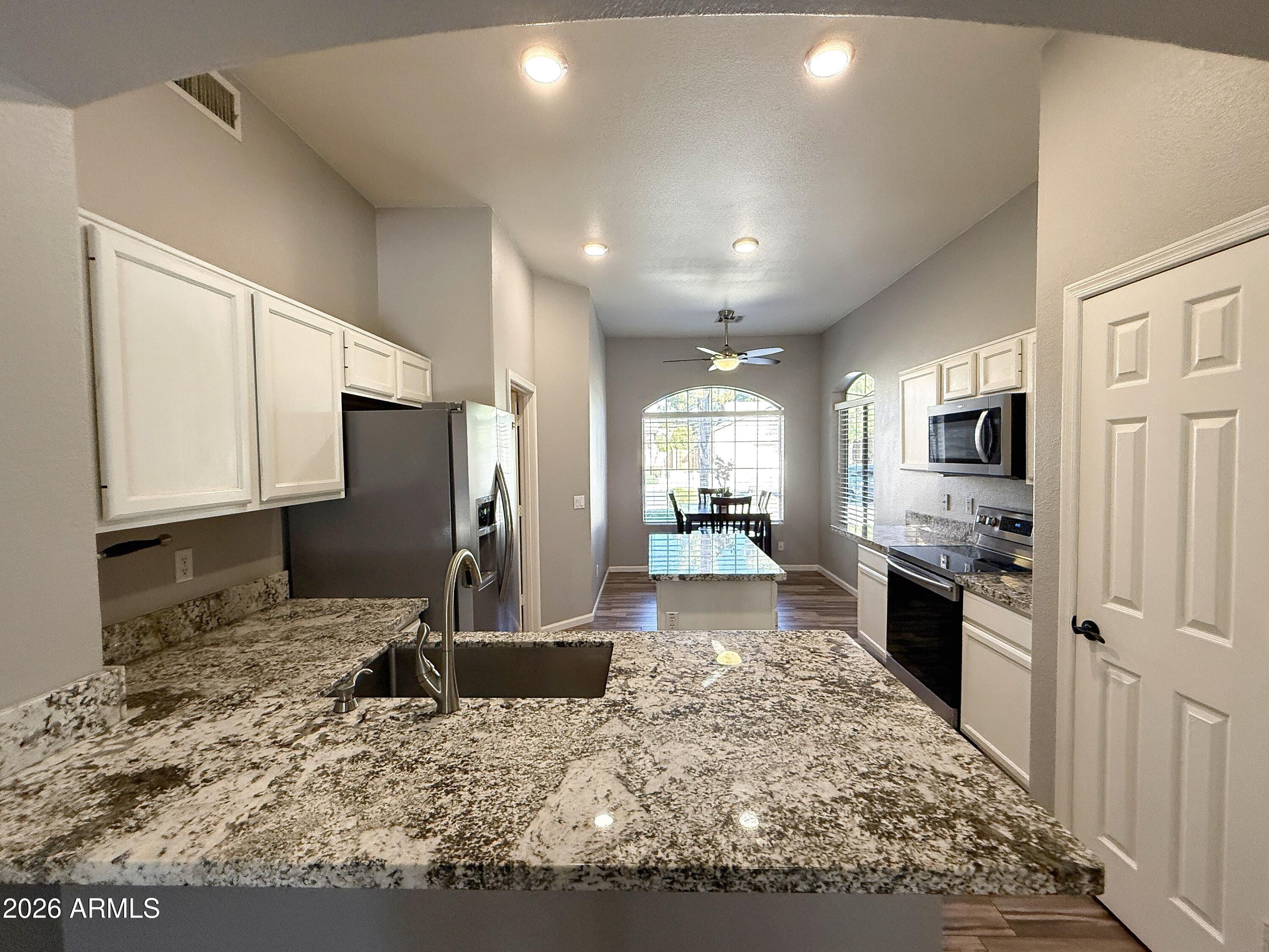 235 East Smoke Tree Road Gilbert, AZ 85296 - Photo 7 of 27 IMG_3697