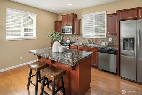 $685,000 | 364 Northeast Darby Lane, Issaquah, WA 98029