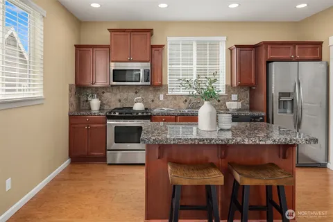 $685,000 | 364 Northeast Darby Lane, Issaquah, WA 98029