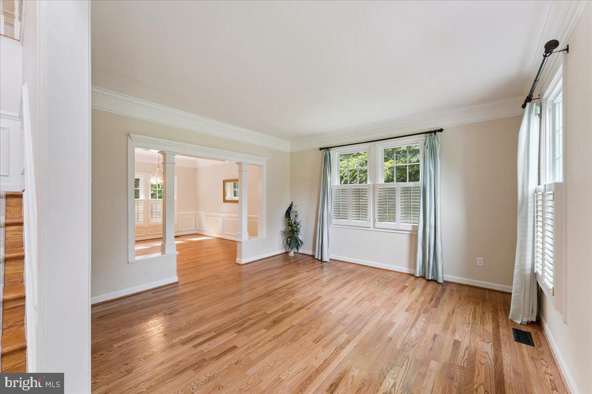 7411 Union Ridge Road Clifton, VA 20124 - Photo 13 of 86 Elegant living room opens to separate dining room