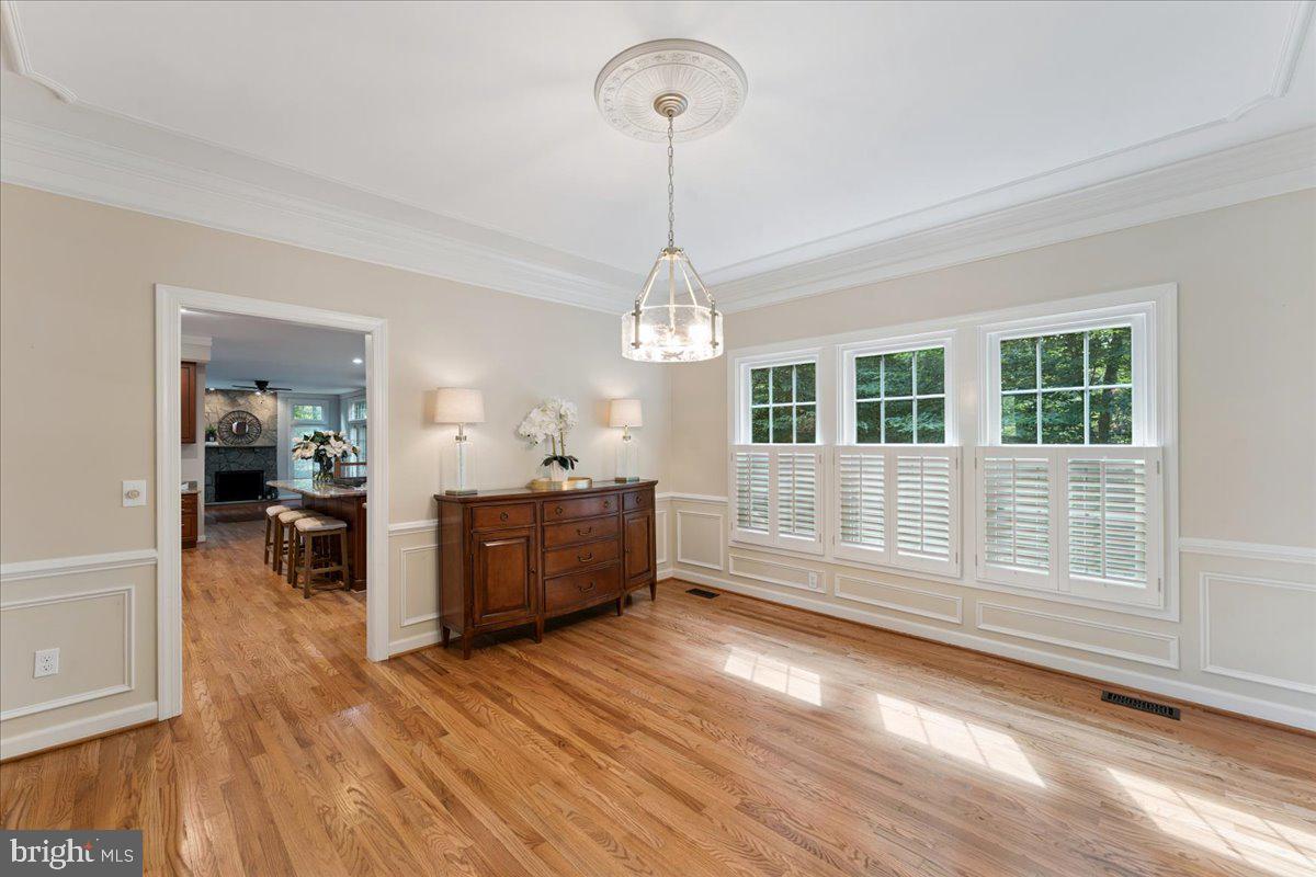 7411 Union Ridge Road Clifton, VA 20124 - Photo 15 of 86 And no shortage of light & windows in this home!