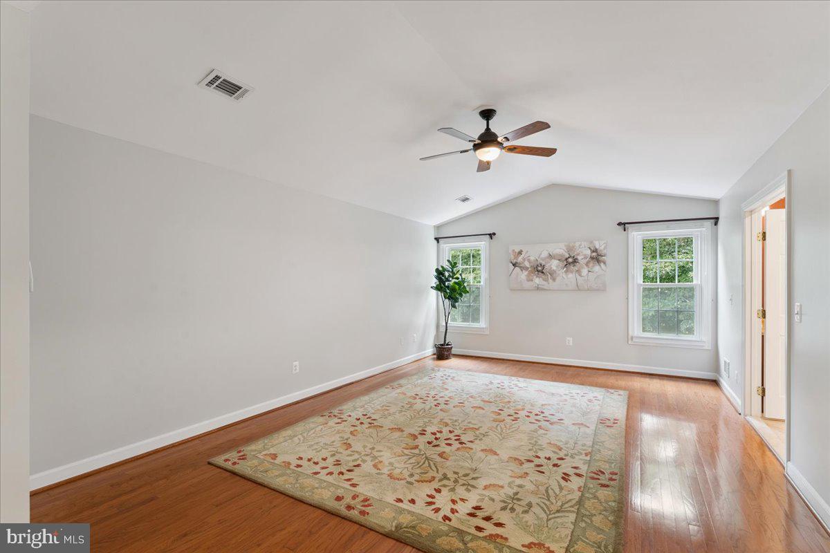 7411 Union Ridge Road Clifton, VA 20124 - Photo 27 of 86 Massive primary suite with cathedral ceiling