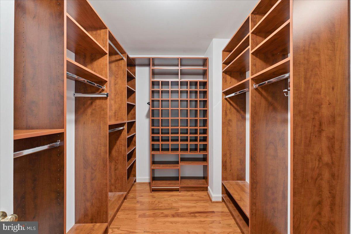 7411 Union Ridge Road Clifton, VA 20124 - Photo 36 of 86 Custom built-ins for shoes, bags & more!