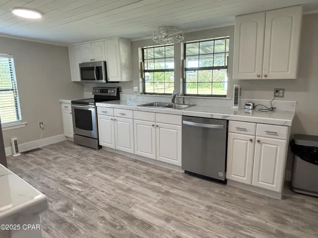 $239,999 | 18965 South W Matthew Wood Road, Blountstown, FL 32424