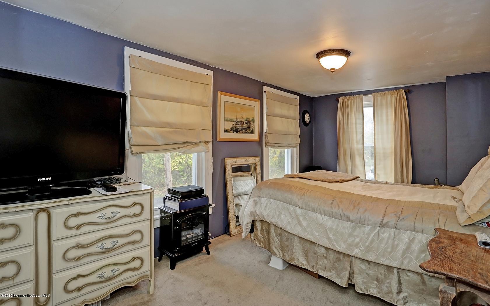 1 West 3rd Street Keyport, NJ 07735 - Photo 17 of 18 16-photo-web-1680x1050-192687