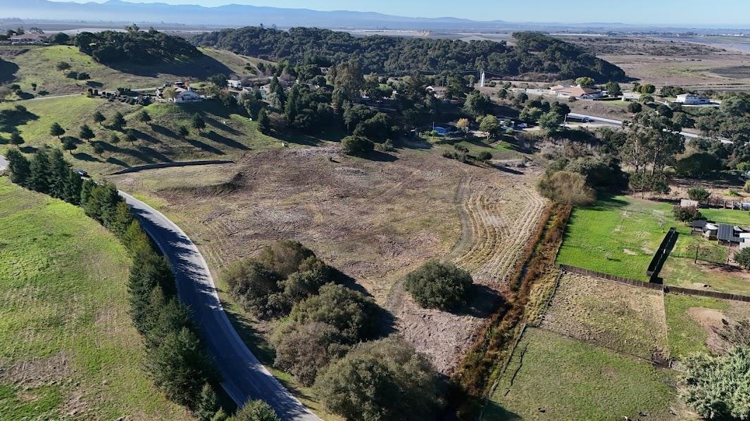 10706 Country Meadows Road Salinas, CA 93907 - Photo 1 of 13
