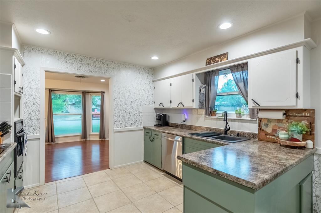 4102 Concord Court Abilene, TX 79603 - Photo 11 of 40