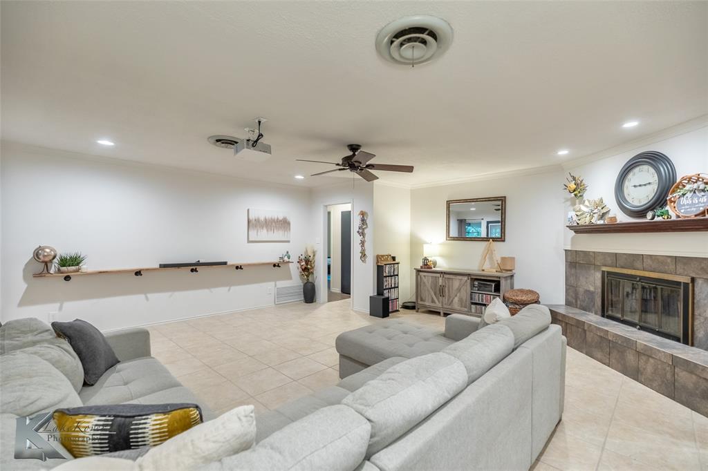 4102 Concord Court Abilene, TX 79603 - Photo 6 of 40