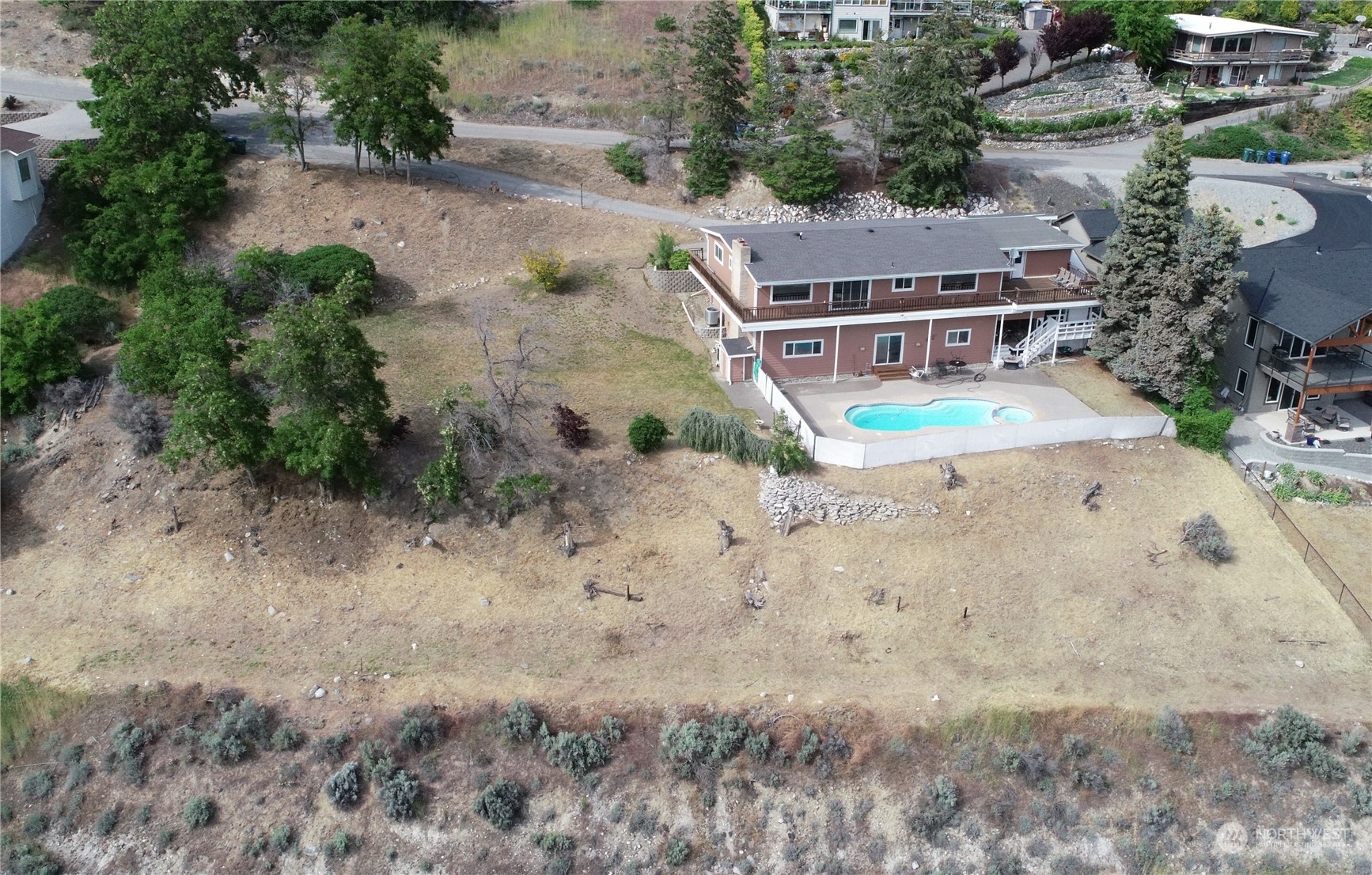912 West Parkview Road Chelan, WA 98816 - Photo 1 of 20 Gallery Image 1