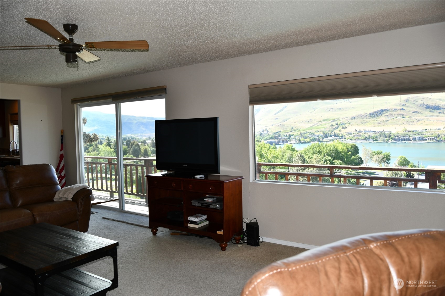 912 West Parkview Road Chelan, WA 98816 - Photo 8 of 20 Gallery Image 8