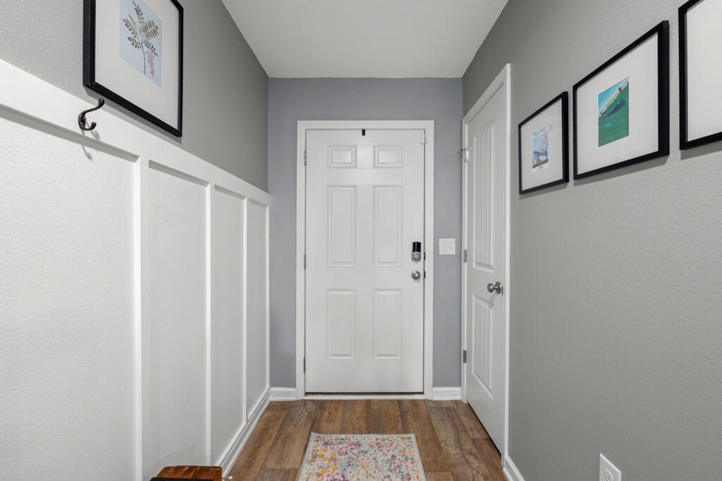 969 Merganser Way Crestview, FL 32539 - Photo 5 of 44 a view of walk in closet