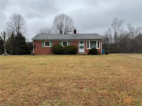 $280,000 | 942 Boone Valley Road, Whitsett, NC 27377