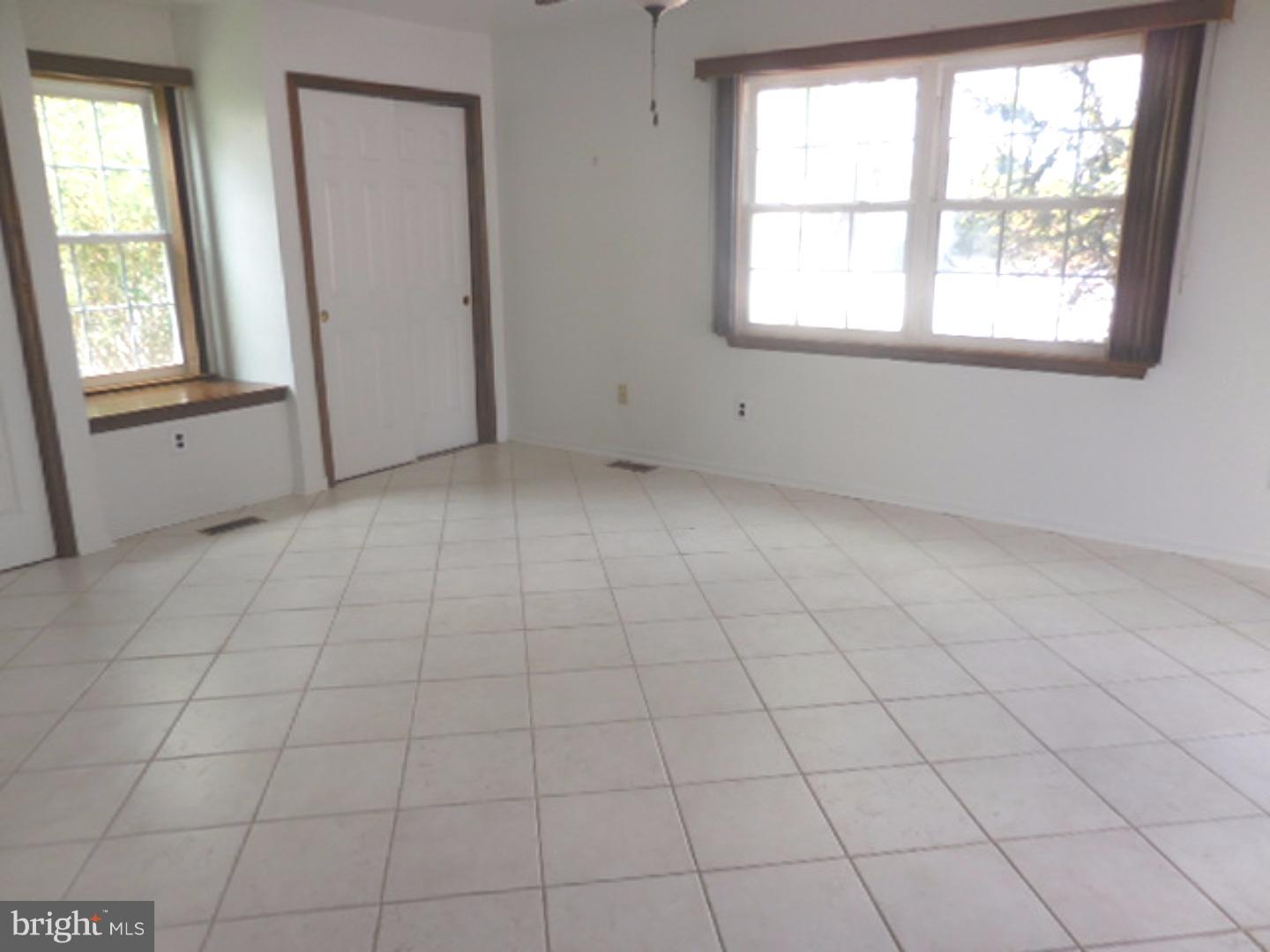 10 Utica Road Evesham, NJ 08053 - Photo 6 of 15