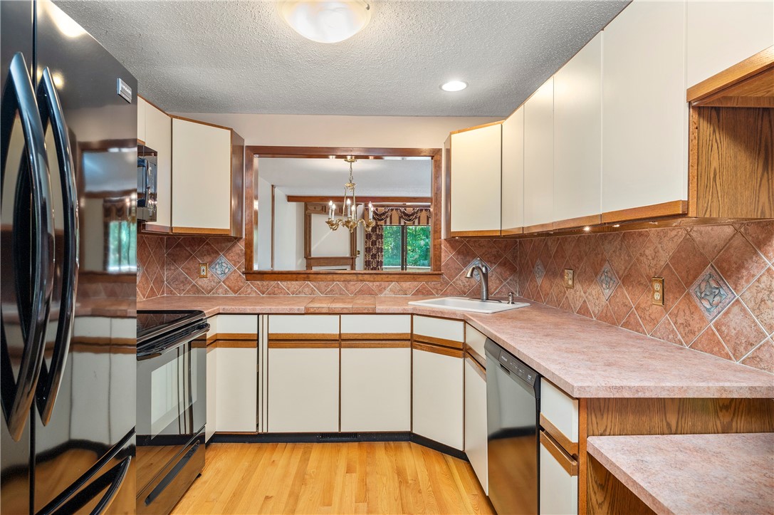 80 Fisher Road, Unit 50 Cumberland, RI 02864 - Photo 4 of 42