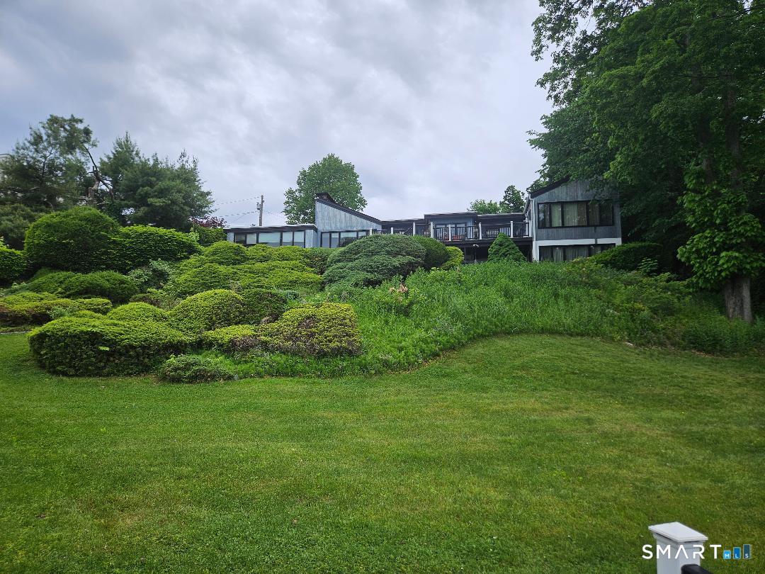 68 Arrowhead Road Brookfield, CT 06804 - Photo 3 of 11