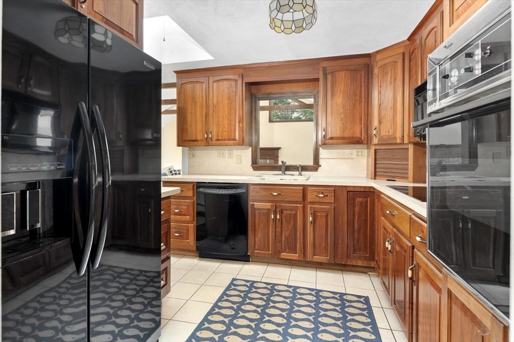 531 Main Street Hingham, MA 02043 - Photo 8 of 25 Gallery Image 8
