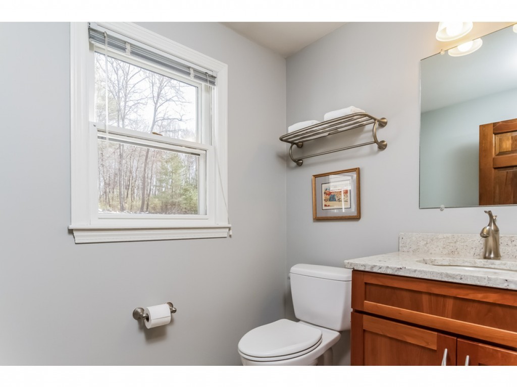 9 Farrwood Road Windham, NH 03087 - Photo 16 of 33
