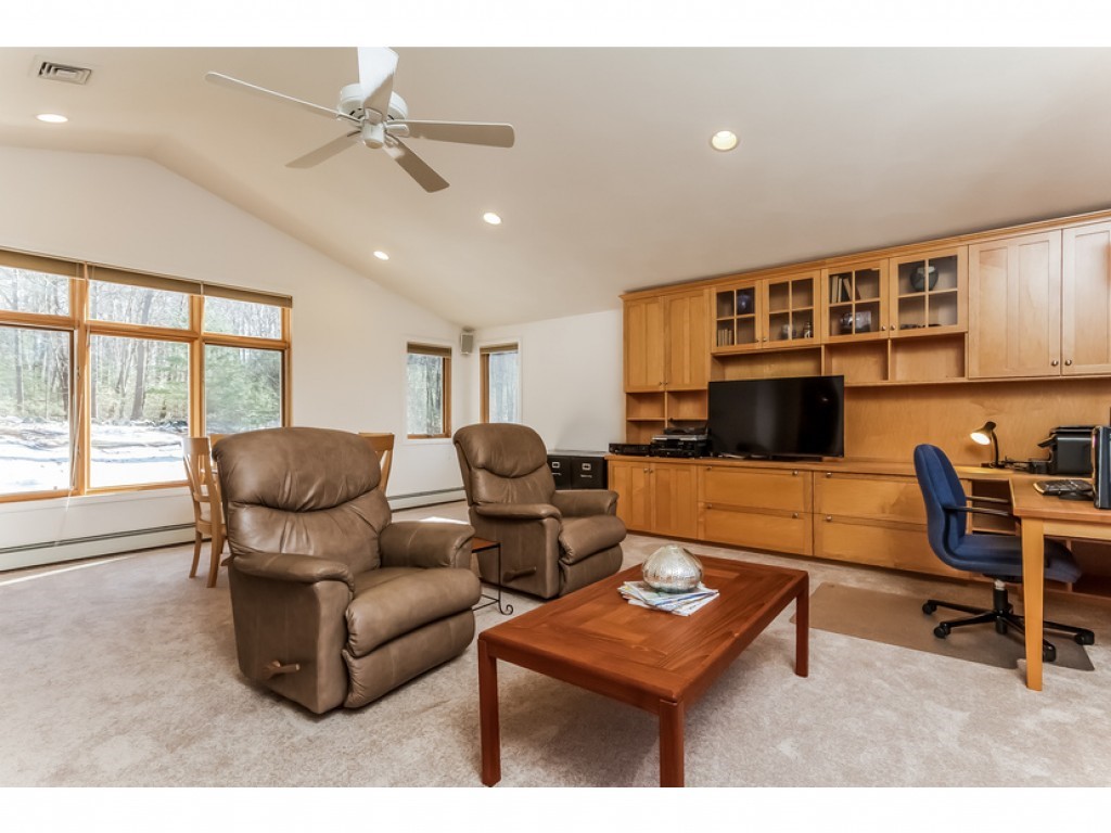 9 Farrwood Road Windham, NH 03087 - Photo 28 of 33