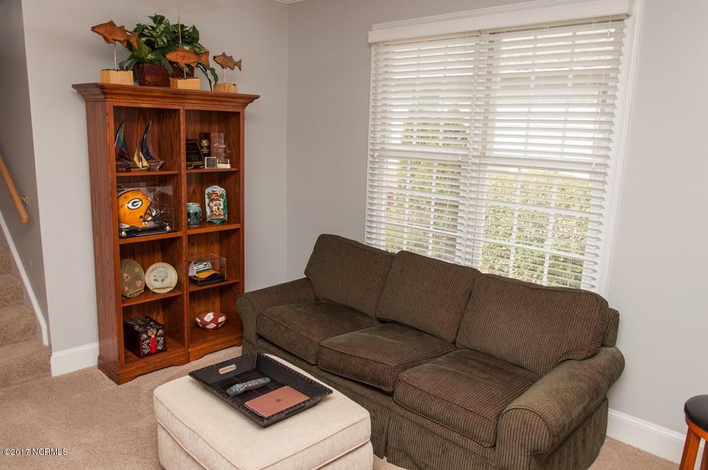 117 Bay Ridge Chocowinity, NC 27817 - Photo 6 of 38 006 Den View 2