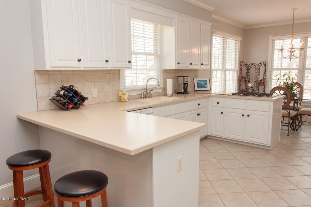 117 Bay Ridge Chocowinity, NC 27817 - Photo 8 of 38 008 Kitchen