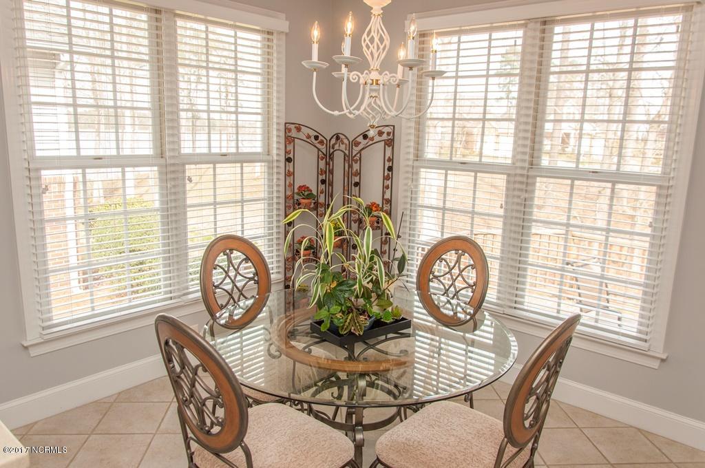 117 Bay Ridge Chocowinity, NC 27817 - Photo 10 of 38 010 Breakfast Room