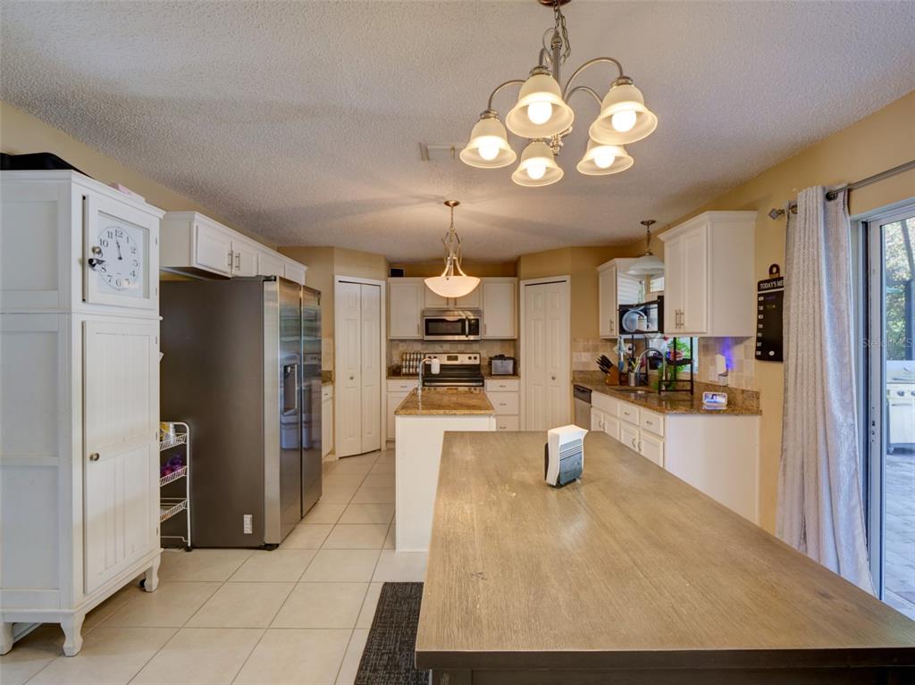 121 West Fiesta Key Loop DeLand, FL 32720 - Photo 12 of 41