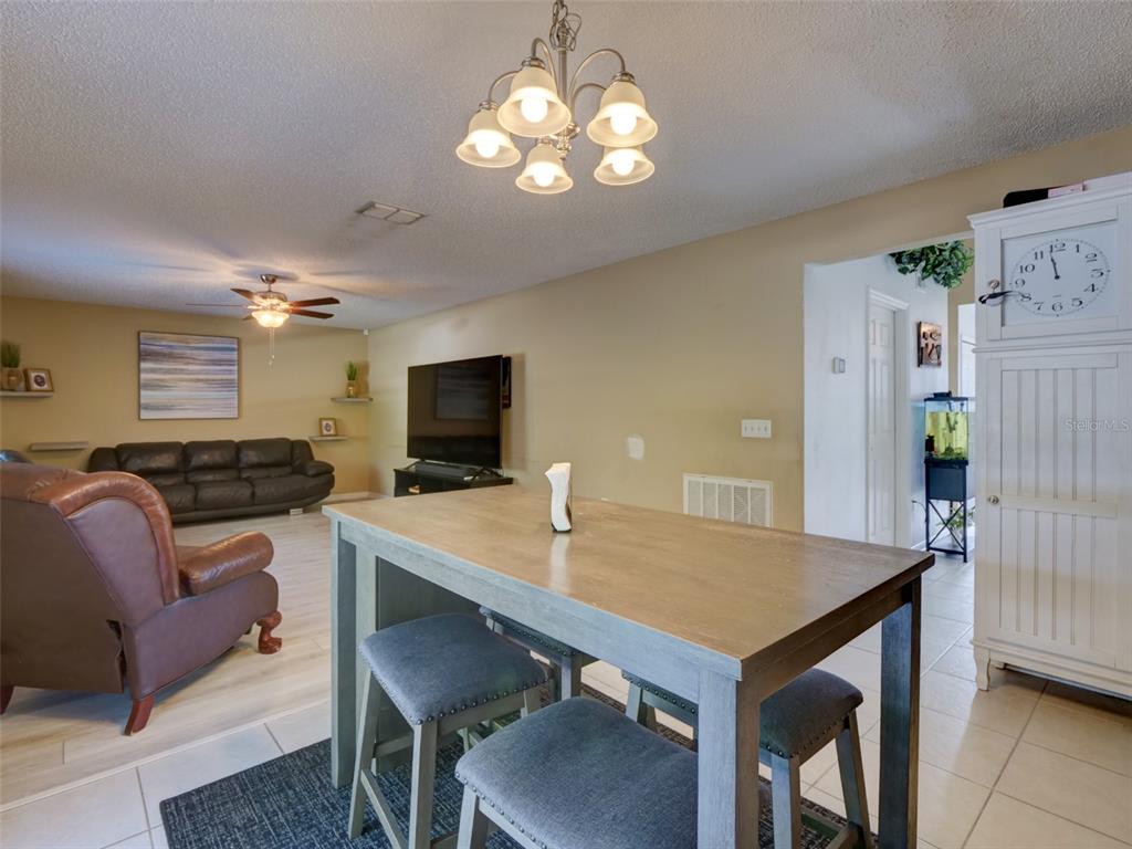 121 West Fiesta Key Loop DeLand, FL 32720 - Photo 15 of 41