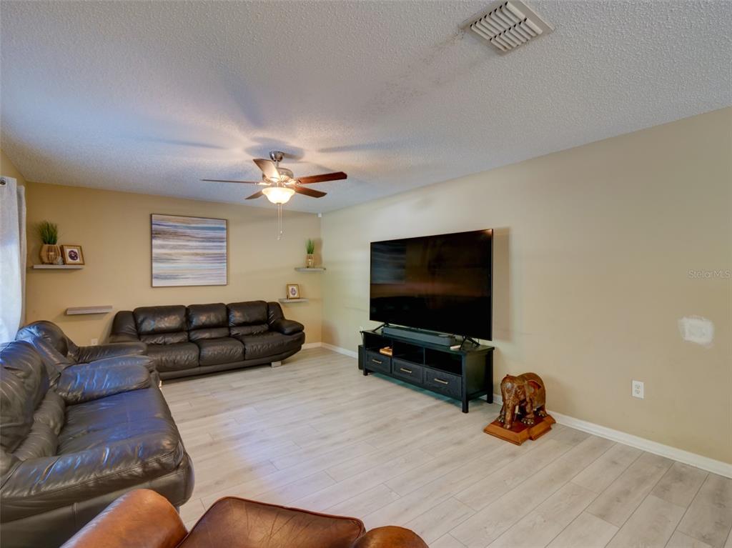 121 West Fiesta Key Loop DeLand, FL 32720 - Photo 16 of 41